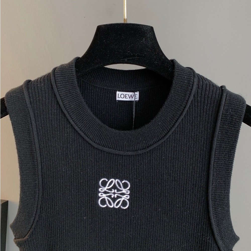Loewe Black Sleeveless Knit Top with White Emblem - Picture 2 of 8